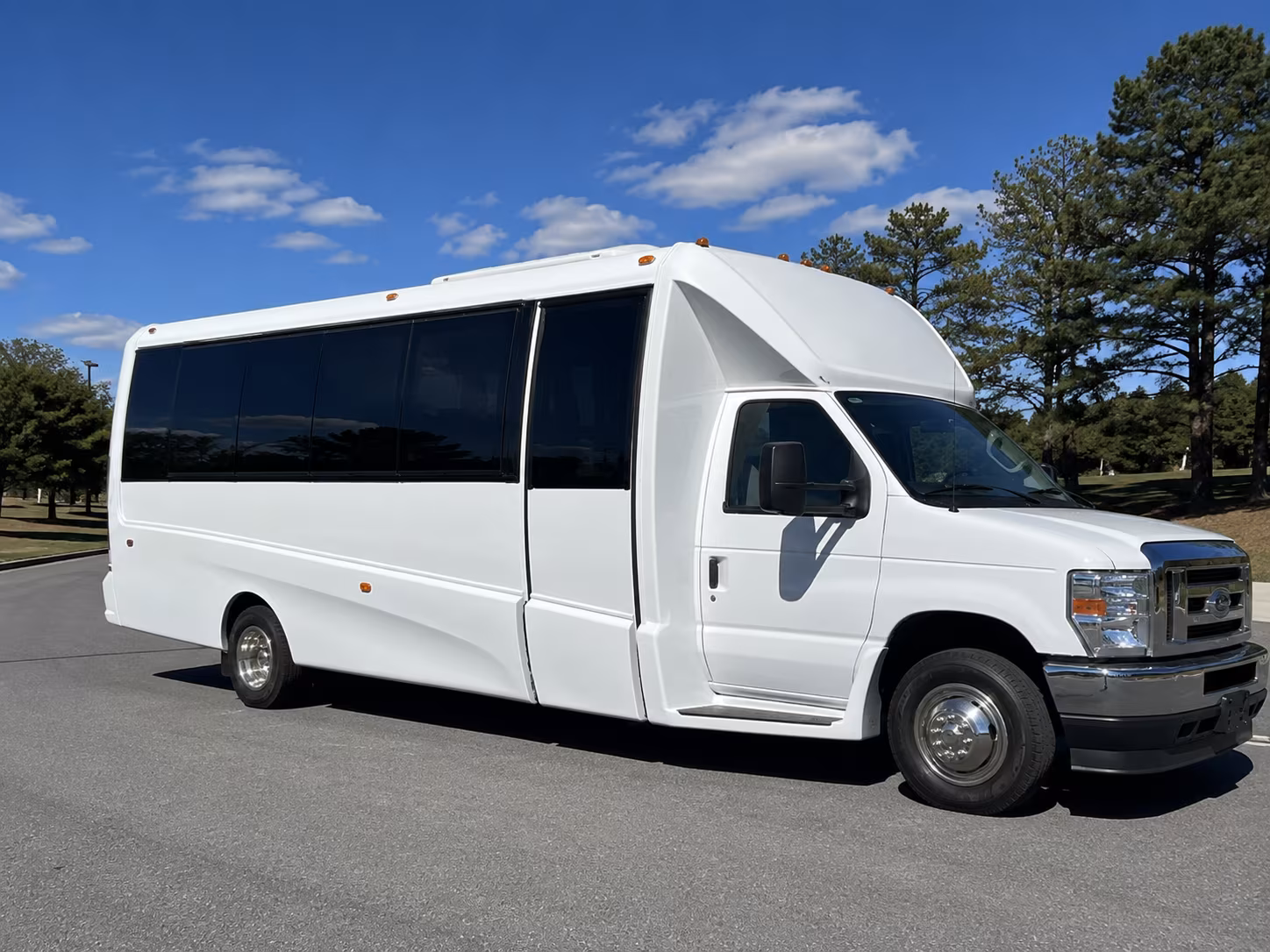 Brookings Winery Tour & Pub Crawl Transportation