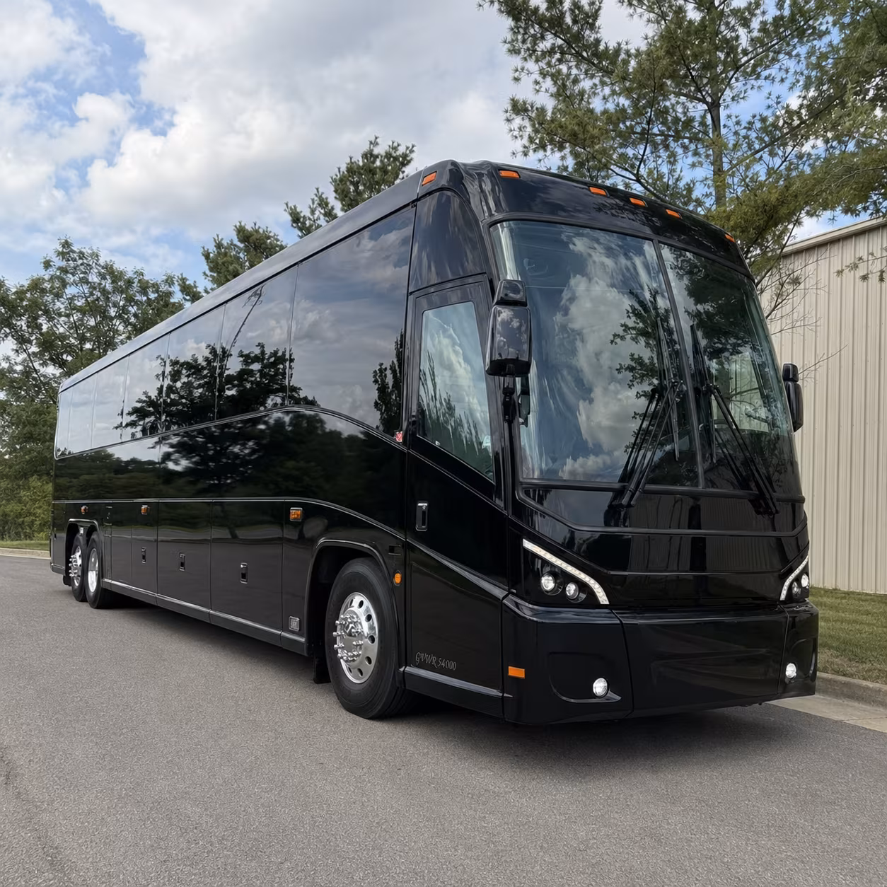 Sioux Falls Airport Shuttle & Transportation party bus exterior