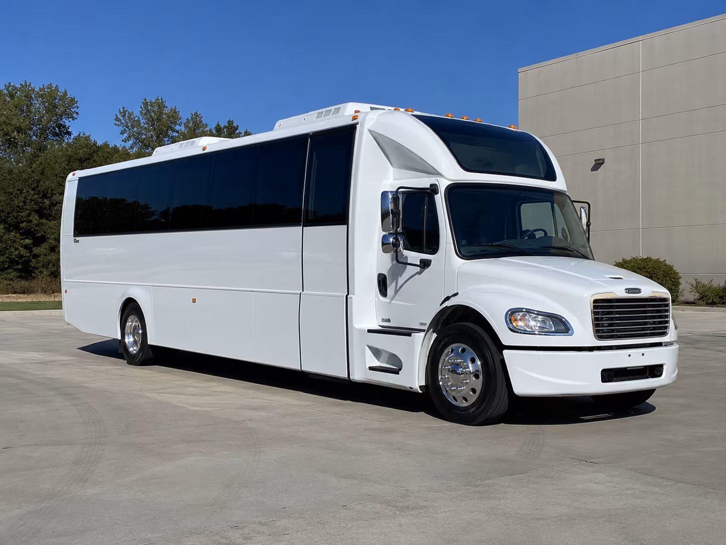 Sioux Falls Concert & Music Festival Transportation party bus exterior