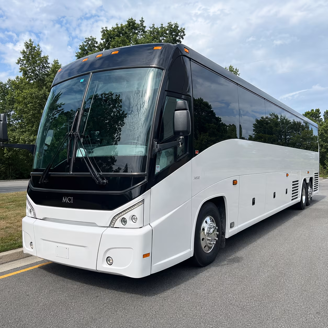 Sioux Falls Corporate Transportation party bus exterior