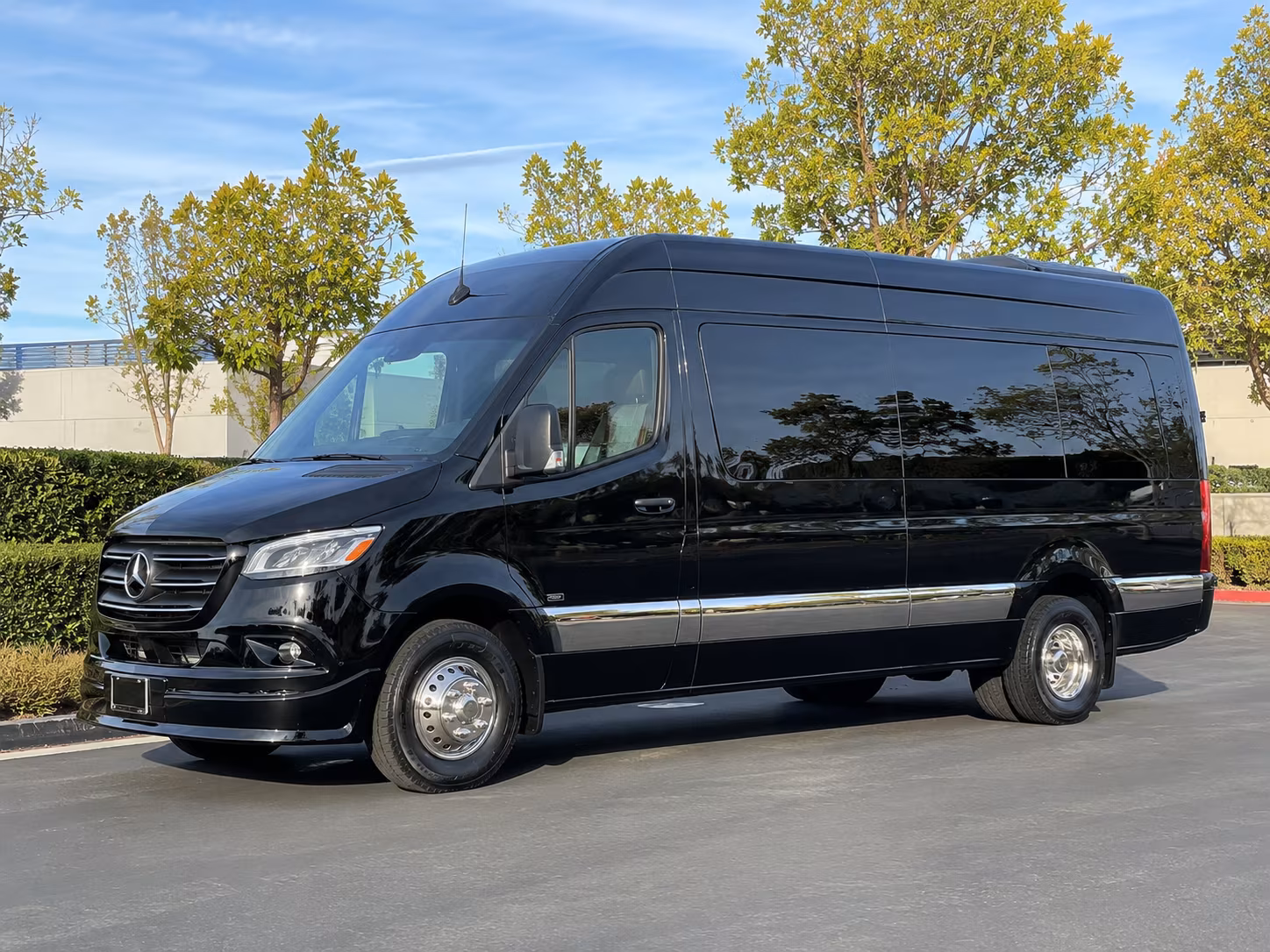 Sioux Falls Corporate Transportation party bus exterior