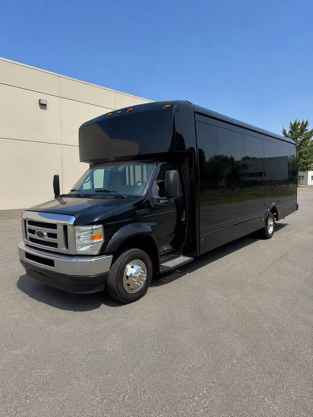 Sioux Falls Private Event Transportation party bus exterior