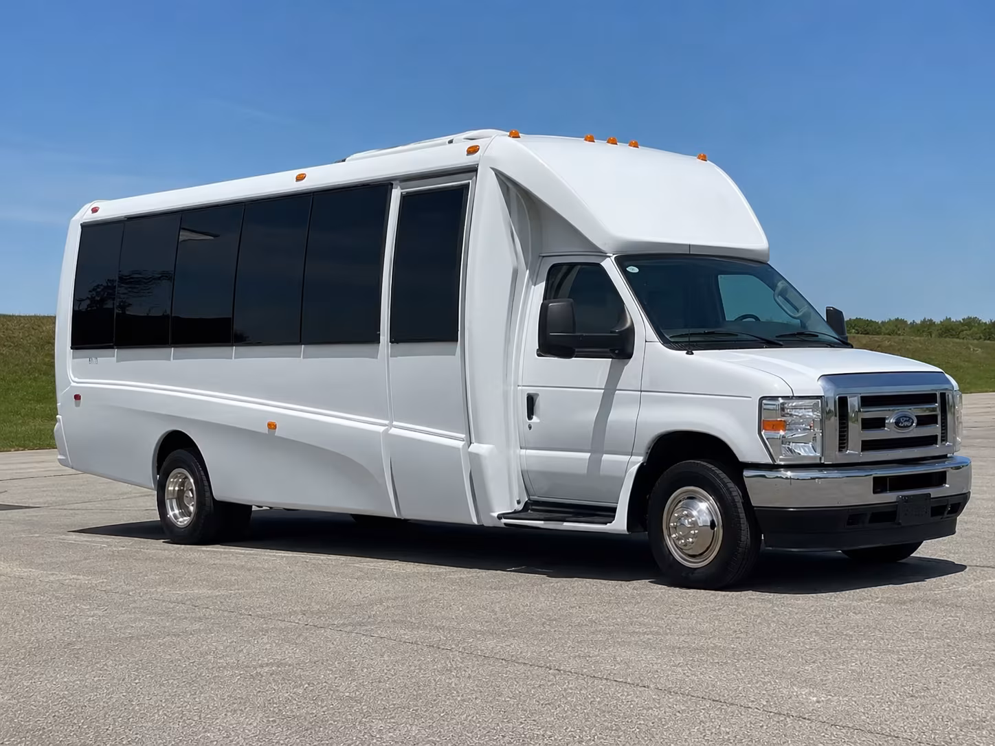 Sioux Falls Sporting Event Transportation party bus exterior